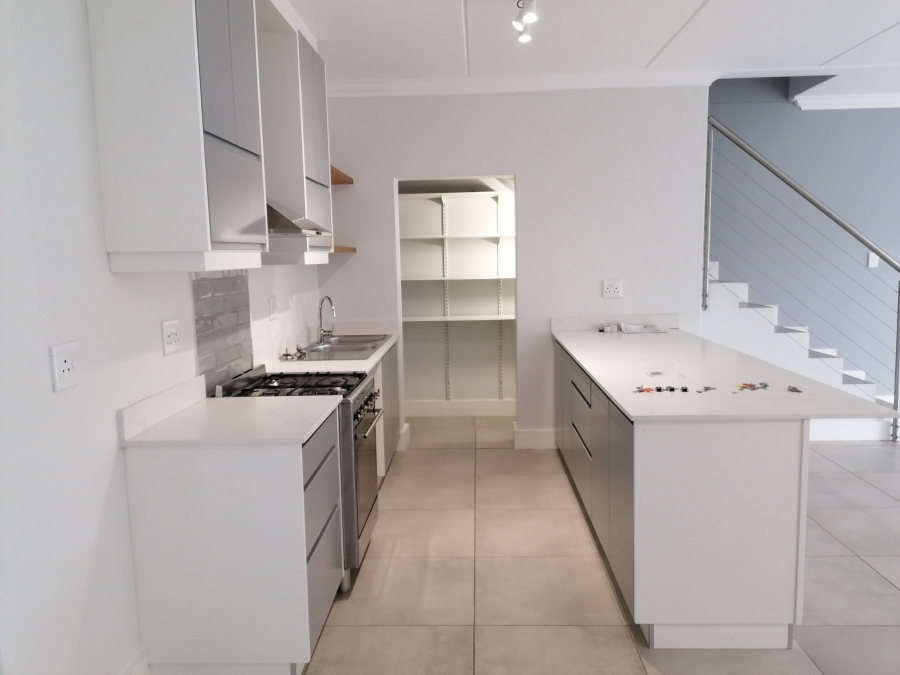 To Let 3 Bedroom Property for Rent in Langeberg Heights Western Cape